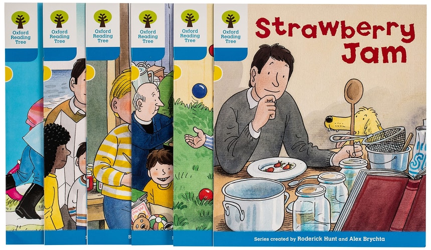 Oxford Reading Tree: Stage 3 More Stories A: Pack Of 6 At the Seaside; the Junble Sale; Kipper the Clown; Kipper's Idea; the Snowman; Strawberry Jam, Level 3 cover